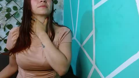 Snapshot of salome_69xxx chatting on 05-24-26, 03:11 Salome Salemhornys online show from 05-24-26, 03:11