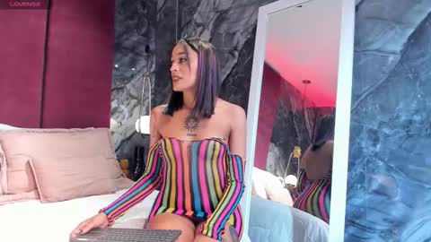 S A L O M E   online show from 03-12-26, 12:33