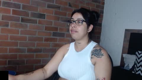 Snapshot of salome__palmer chatting on 01-22-25, 09:32 online show from 01-22-25, 09:32