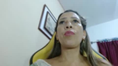 Snapshot of salome_blondie chatting on 09-08-25, 04:28 salome online show from 09-08-25, 04:28