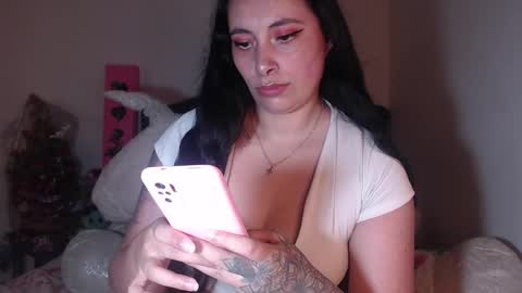 yenny online show from 02-09-25, 04:14