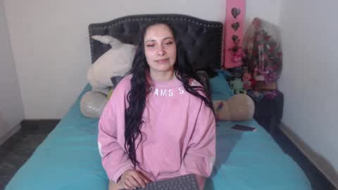 yenny online show from 11-12-25, 03:29