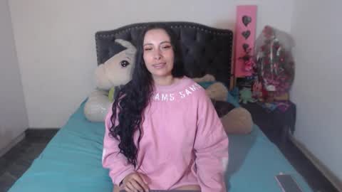 yenny online show from 12-22-25, 04:09