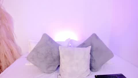 Salome online show from 11-29-25, 11:19