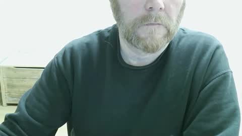 Snapshot of saltimbanquier chatting on 03-21-26, 08:12 Saltimbanquier Salt ou Banquier online show from 03-21-26, 08:12