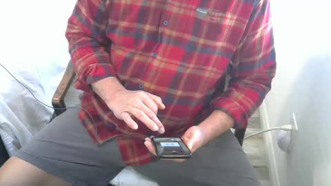 Snapshot of saltydogg chatting on 12-16-24, 04:27 Saltyy online show from 12-16-24, 04:27