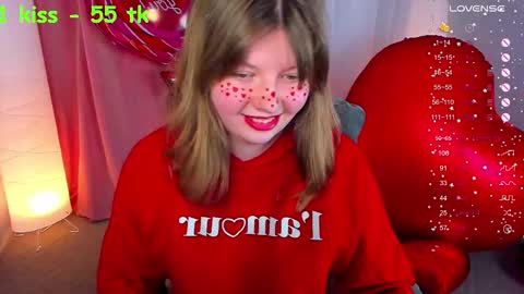 Snapshot of salut_love chatting on 02-15-25, 02:00 Ruby online show from 02-15-25, 02:00