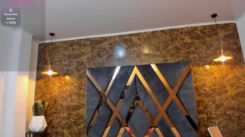 Snapshot of salvatore_damore chatting on 02-24-25, 02:37 SALVATORE online show from 02-24-25, 02:37