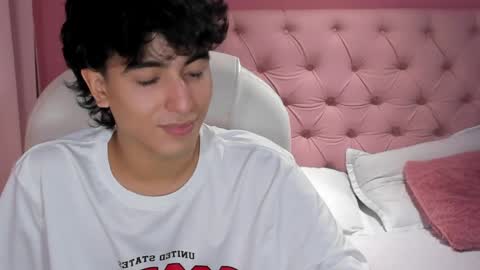 Snapshot of salvatore_monterey chatting on 01-26-25, 11:29 salvatore online show from 01-26-25, 11:29