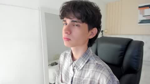 salvatore  online show from 02-26-26, 06:40