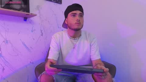 Salvatore  online show from 11-03-25, 09:59