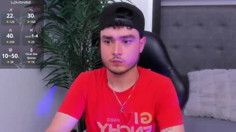 Salvatore  online show from 11-07-25, 02:33