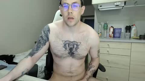 Snapshot of salwatoree_e chatting on 04-07-26, 11:21 Zac online show from 04-07-26, 11:21