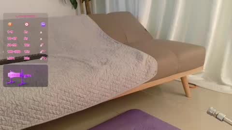 Snapshot of saly_moon1 chatting on 06-10-26, 11:46 saly_moon1 online show from 06-10-26, 11:46