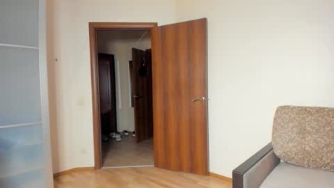 BACK IN 2 WEEKS online show from 10-13-25, 10:54