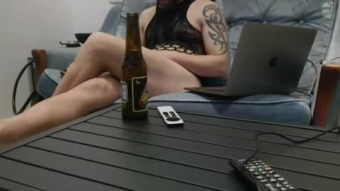 sam_love1985 online show from 05-10-26, 09:42