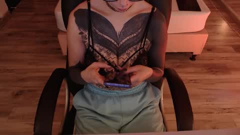 Snapshot of sam_mansson66 chatting on 02-21-26, 12:28 SAM MANSON online show from 02-21-26, 12:28