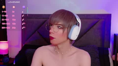 Snapshot of sam_russo chatting on 02-10-26, 07:56 Sam online show from 02-10-26, 07:56