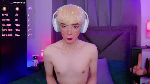 Sam online show from 08-03-26, 05:06