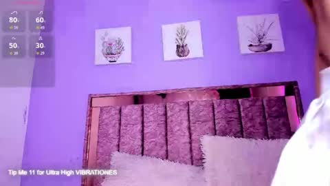 sam_sexy0106 online show from 03-11-26, 03:29