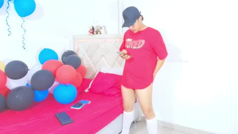 sam_tnt9 online show from 06-18-26, 11:03