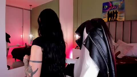  Samantha  online show from 11-30-25, 11:42