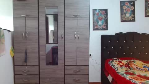 Snapshot of samaelg1 chatting on 10-24-25, 07:10 samael online show from 10-24-25, 07:10