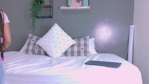 Snapshot of samagrey__ chatting on 09-22-25, 11:34 online show from 09-22-25, 11:34