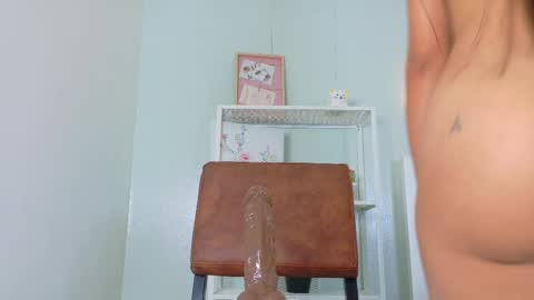 Snapshot of samagrey__ chatting on 10-21-25, 11:44 online show from 10-21-25, 11:44