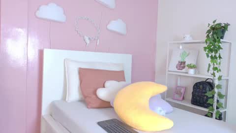 Snapshot of samagrey__ chatting on 11-09-25, 12:25 online show from 11-09-25, 12:25