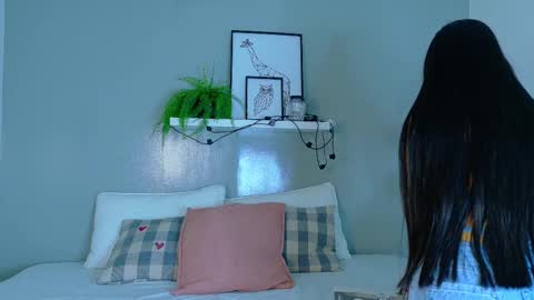 Snapshot of samagrey__ chatting on 11-10-25, 11:42 online show from 11-10-25, 11:42