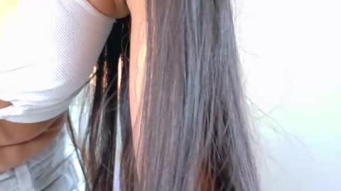 Snapshot of samagrey__ chatting on 11-12-25, 11:43 online show from 11-12-25, 11:43