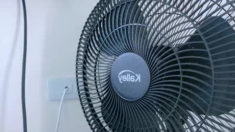 Snapshot of samagrey__ chatting on 11-20-25, 11:21 online show from 11-20-25, 11:21