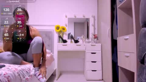 carolina online show from 11-25-25, 02:28