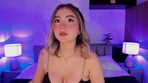 Snapshot of samanta_bone chatting on 01-15-25, 11:40 Samanta online show from 01-15-25, 11:40