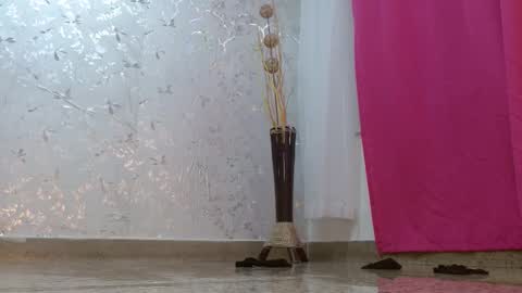 Snapshot of samanta_brownn_ chatting on 02-09-25, 02:40 samanta online show from 02-09-25, 02:40