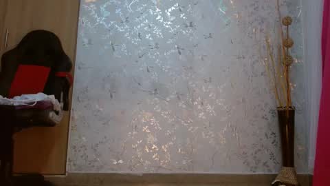 Snapshot of samanta_brownn_ chatting on 02-19-25, 03:05 samanta online show from 02-19-25, 03:05