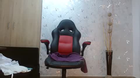 Snapshot of samanta_brownn_ chatting on 02-23-25, 02:57 samanta online show from 02-23-25, 02:57