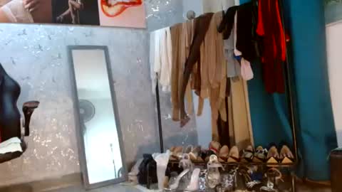 Snapshot of samanta_brownn_ chatting on 07-01-26, 11:23 samanta online show from 07-01-26, 11:23