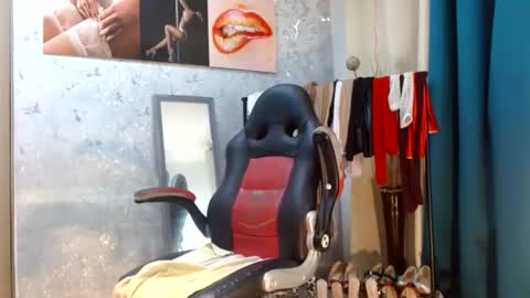 Snapshot of samanta_brownn_ chatting on 07-06-26, 10:56 samanta online show from 07-06-26, 10:56