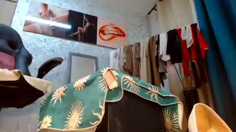 Snapshot of samanta_brownn_ chatting on 07-06-26, 03:03 samanta online show from 07-06-26, 03:03