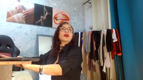 Snapshot of samanta_brownn_ chatting on 07-10-26, 11:24 samanta online show from 07-10-26, 11:24