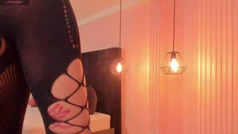 samantha   online show from 06-21-26, 05:32