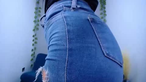 Snapshot of samantha46 chatting on 02-13-26, 11:45 Samy online show from 02-13-26, 11:45