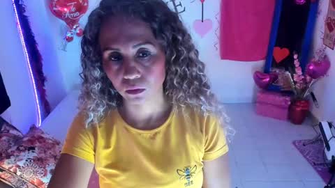 Snapshot of samantha__smile__ chatting on 02-11-25, 03:08 Samanthasmile online show from 02-11-25, 03:08
