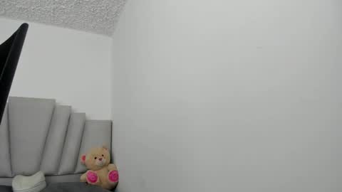 Snapshot of samantha__wilson chatting on 01-13-26, 04:45 Samantha online show from 01-13-26, 04:45