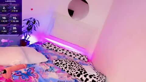 Snapshot of samantha_duke66 chatting on 12-29-24, 10:56 samantha_duke66 online show from 12-29-24, 10:56