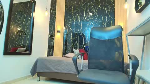   online show from 05-15-26, 10:55