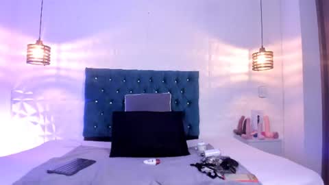 samantha_foxyy online show from 07-15-26, 10:53