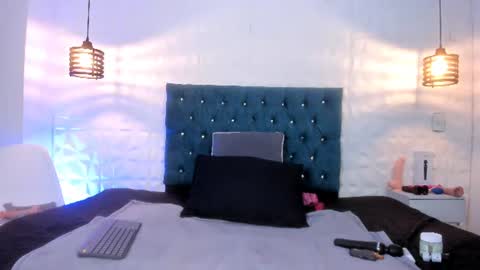 samantha_foxyy online show from 07-28-26, 02:13